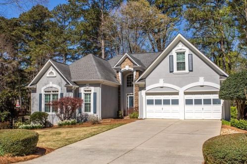 2524 Oakvale Pl, Tucker, GA 30084-3227