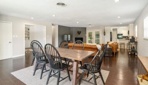 5463 Woodway Dr, Fort Worth TX  76133-2041 exterior