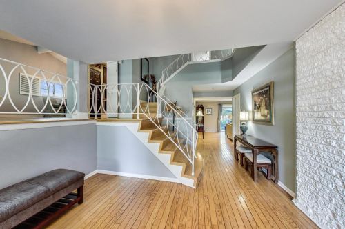 1587 Lancelot Ave, Highland Park, IL 60035-2218