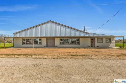 110 Trinity St, Whitney, TX 76692-2352