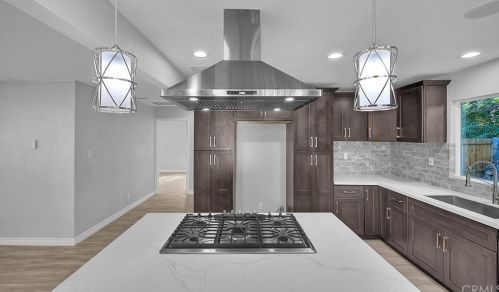 7106 Orch St, Riverside CA  92504-3958 exterior