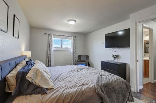 1246 Croke Dr, Denver CO  80260-5427 exterior