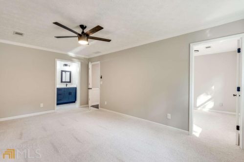 5068 Cold Springs Dr, Lilburn GA  30047-3776 exterior