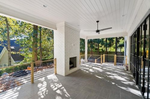 2731 Arden Rd, Atlanta GA  30305-1913 exterior