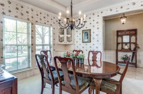 2101 Nob Hl, Carrollton TX 75006-2822 exterior