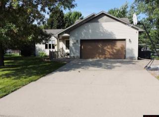 220 Heron Dr, Mankato, MN 56001-5797