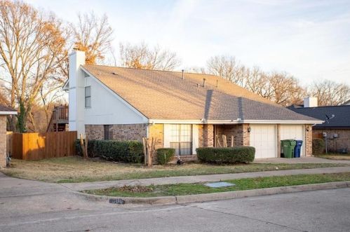 310 Overland Dr, Garland, TX 75040-3434