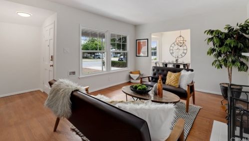 861 Edna Pl, Covina, CA 91722-3223