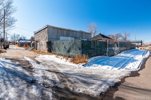 3894 Cook St, Denver CO  80205-3740 exterior