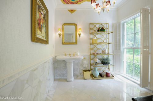 41 Baldwin Farms, Greenwich CT  06831-3306 exterior