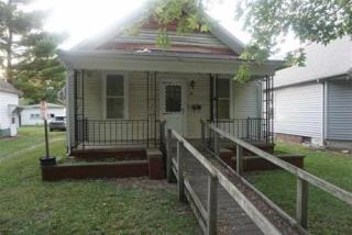 911 Mclean St, Lincoln, IL 62656-1832