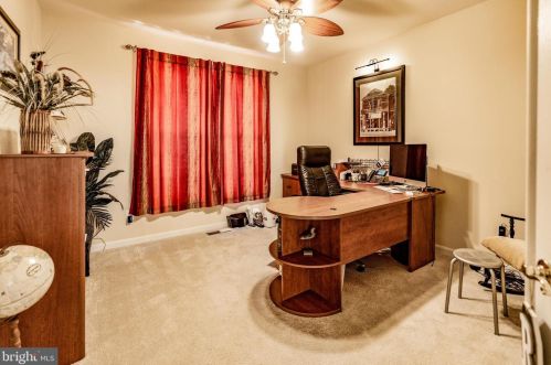 7125 Ayers Mdw Ln, Springfield VA  22150-4915 exterior