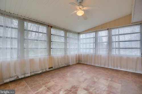 2860 Southwick Dr, Lancaster PA  17601-3549 exterior