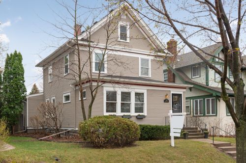 1048 Fairmount Ave, Saint Paul, MN 55105-3122