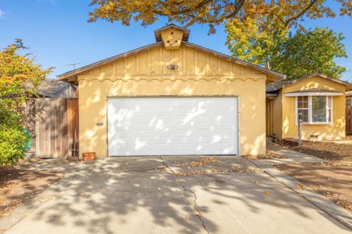 1666 Morgan St, Mountain View, CA 94043-1806