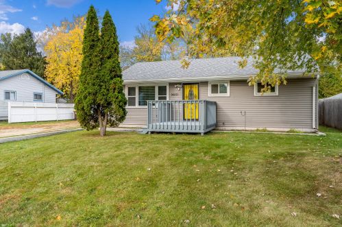 9601 Ritter Dr, Rockford, IL 61115-1759