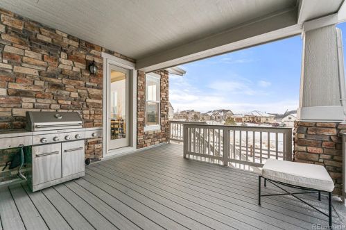 27760 Lakeview Dr, Aurora CO  80016 exterior