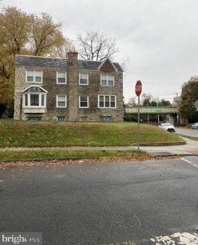 6930 Ardleigh St, Philadelphia, PA 19119-1314