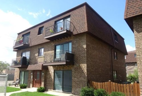 9604 Bianco Ter, Des Plaines, IL 60016-1618