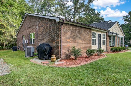 9520 Raven Dr, Ladson SC  29456-4924 exterior