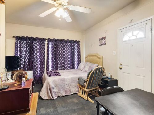 1300 Quail Trl, Fort Worth TX  76114-2321 exterior