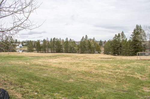 21 Frye St, Harrington, ME 04643-3102