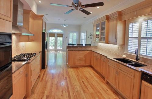 2475 Brookhaven Hts Ct, Atlanta GA  30319-5243 exterior