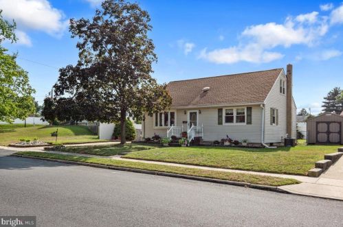108 Devon Ave, Gloucester, NJ 08031-1365