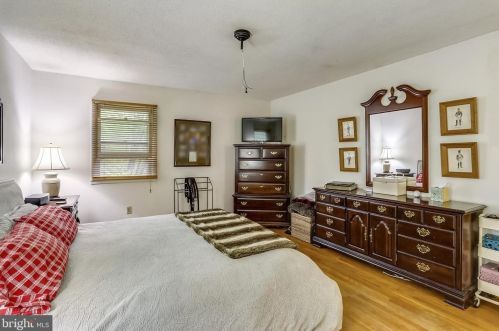 9527 Clement Rd, Silver Spring MD 20910-1643 exterior