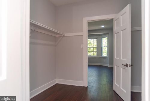 4431 9th St, Philadelphia PA  19140-2227 exterior