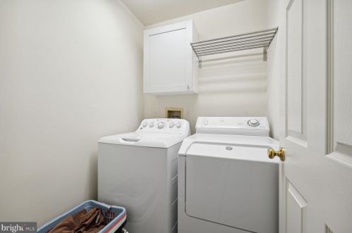 7 Stratford Garden Ct, Silver Spring MD exterior