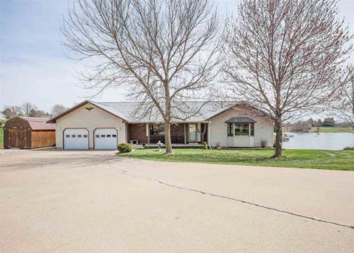 213 Linden Ln, Richland Grove, IL 61281-9317