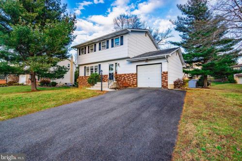 44 Quimby Ave, Trenton, NJ 08610-2511