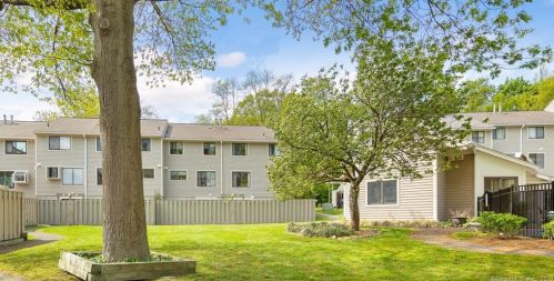 338 Sunrise Hill Ln, Norwalk CT  06851-2152 exterior
