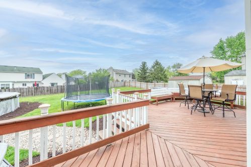 1075 Big Eagle Trl, Carol Stream IL  60188 exterior