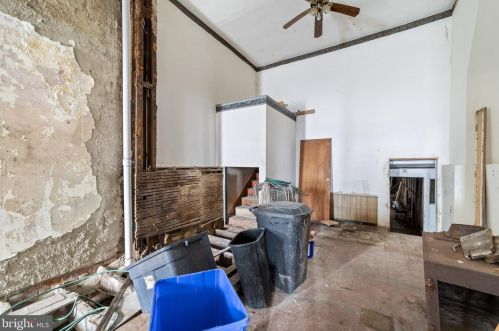 2039 Chelten Ave, Philadelphia PA 19144-2701 exterior