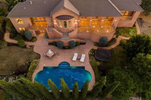 3 Woodstone Ln, Chico, CA 95928-7342
