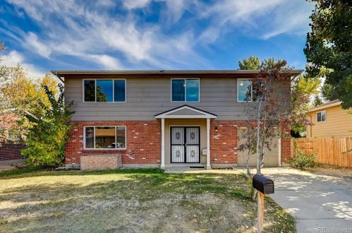 5290 Troy St, Denver CO  80239-5845 exterior