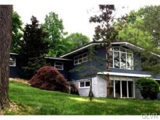 3003 Parkway Blvd, Allentown, PA 18104-5384