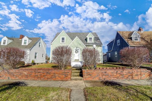 836 Snowhill Blvd, Springfield, OH 45504-1634