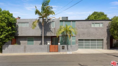 14431 Glorietta Dr, Van Nuys, CA 91423-4533