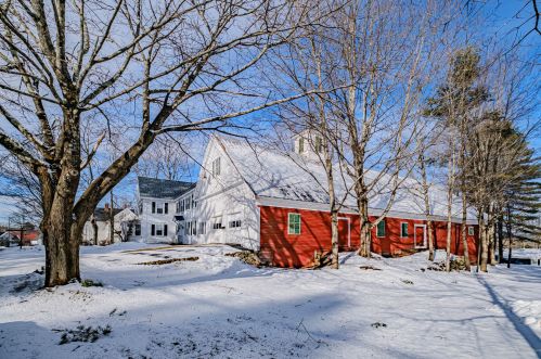 14 Vernon St, Bethel, ME 04217-4001