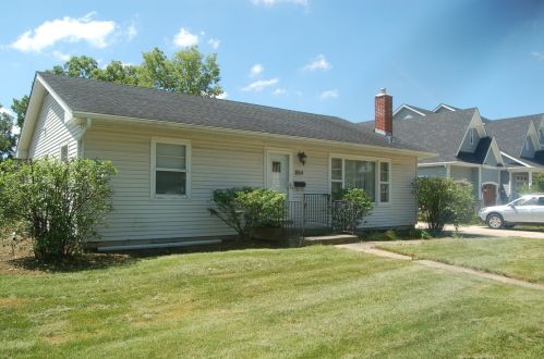 804 Jefferson Ave, Naperville, IL 60540-5225