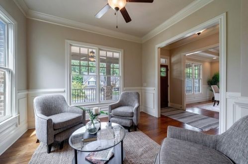 2459 Ellijay Dr, Atlanta GA  30319-3439 exterior