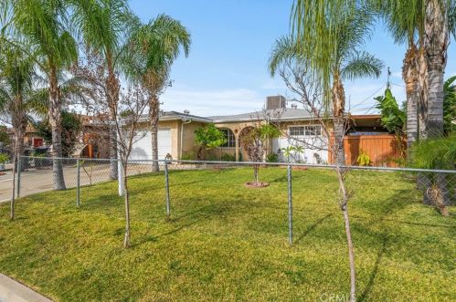 618 Glen Oak St, Rialto, CA 92376-6648