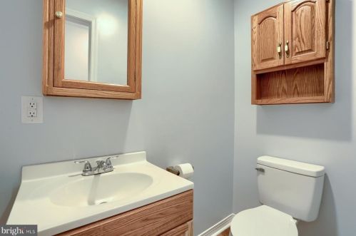 2316 Walnut Bottom Rd, Carlisle PA  17015-9374 exterior