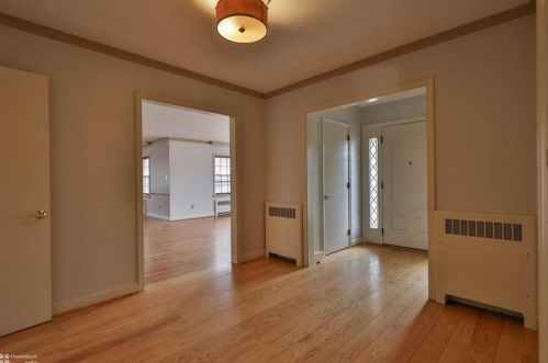 415 Ott St, Allentown PA  18104-6151 exterior