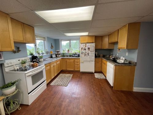 409 Swanson Rd, Sycamore IL  60178-1126 exterior