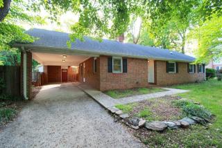 913 Benjamin Pkwy, Greensboro, NC 27408-7713