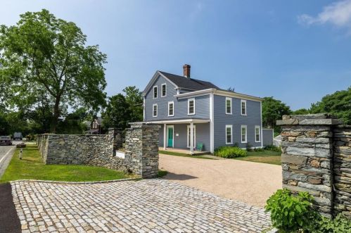 453 Paradise Ave, Middletown, RI 02842-5730
